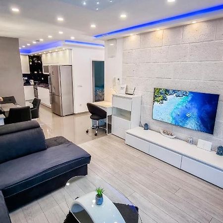 Deluxe Apartment F & M Тучепи Экстерьер фото