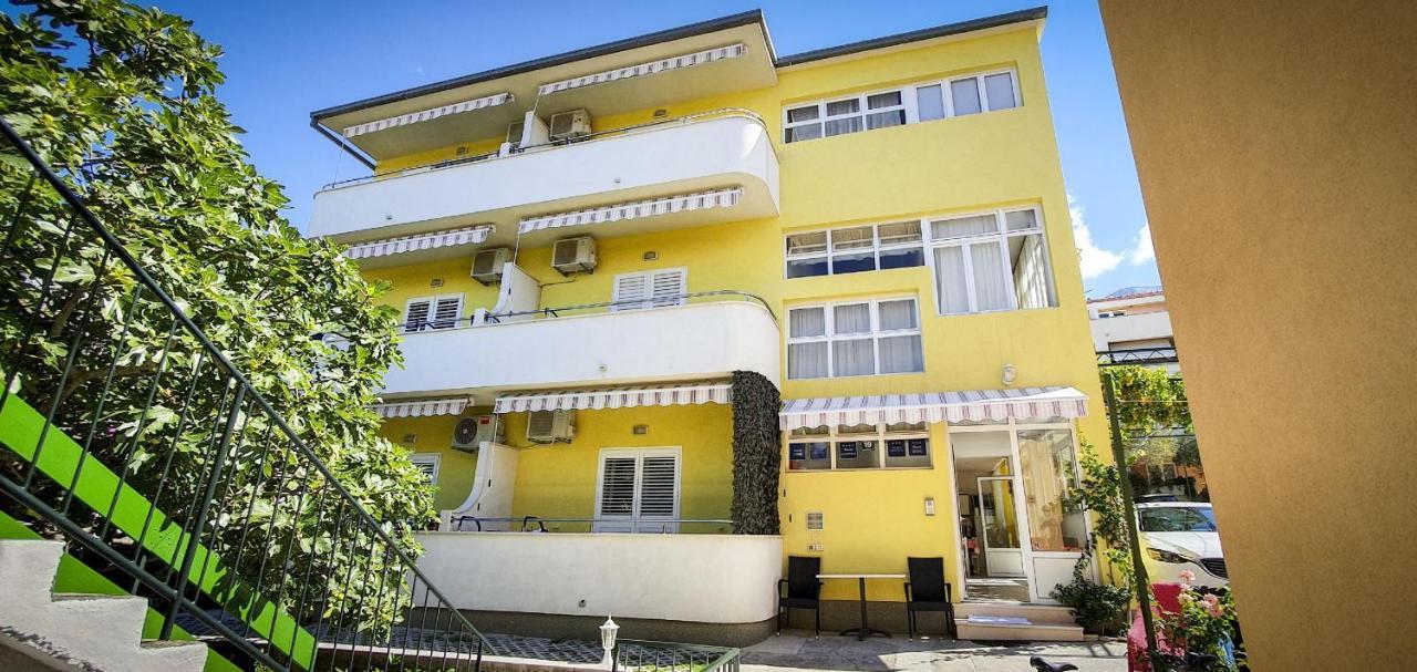 Deluxe Apartment F & M Тучепи Экстерьер фото