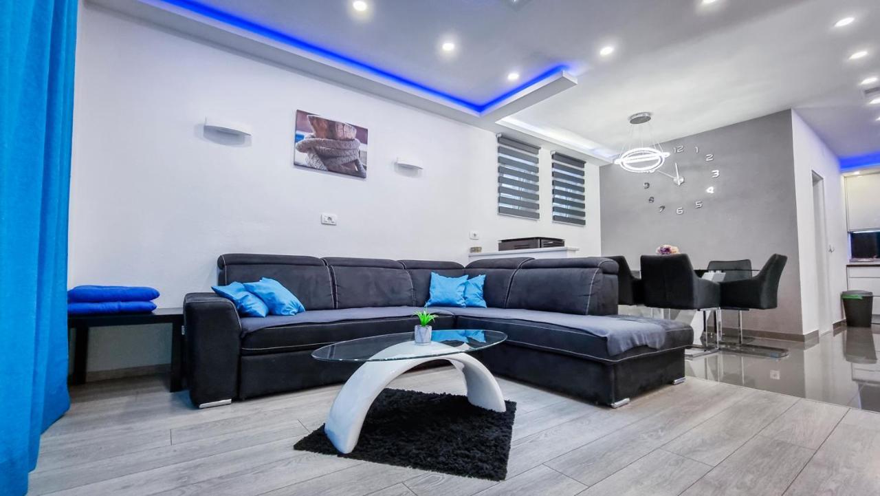 Deluxe Apartment F & M Тучепи Экстерьер фото
